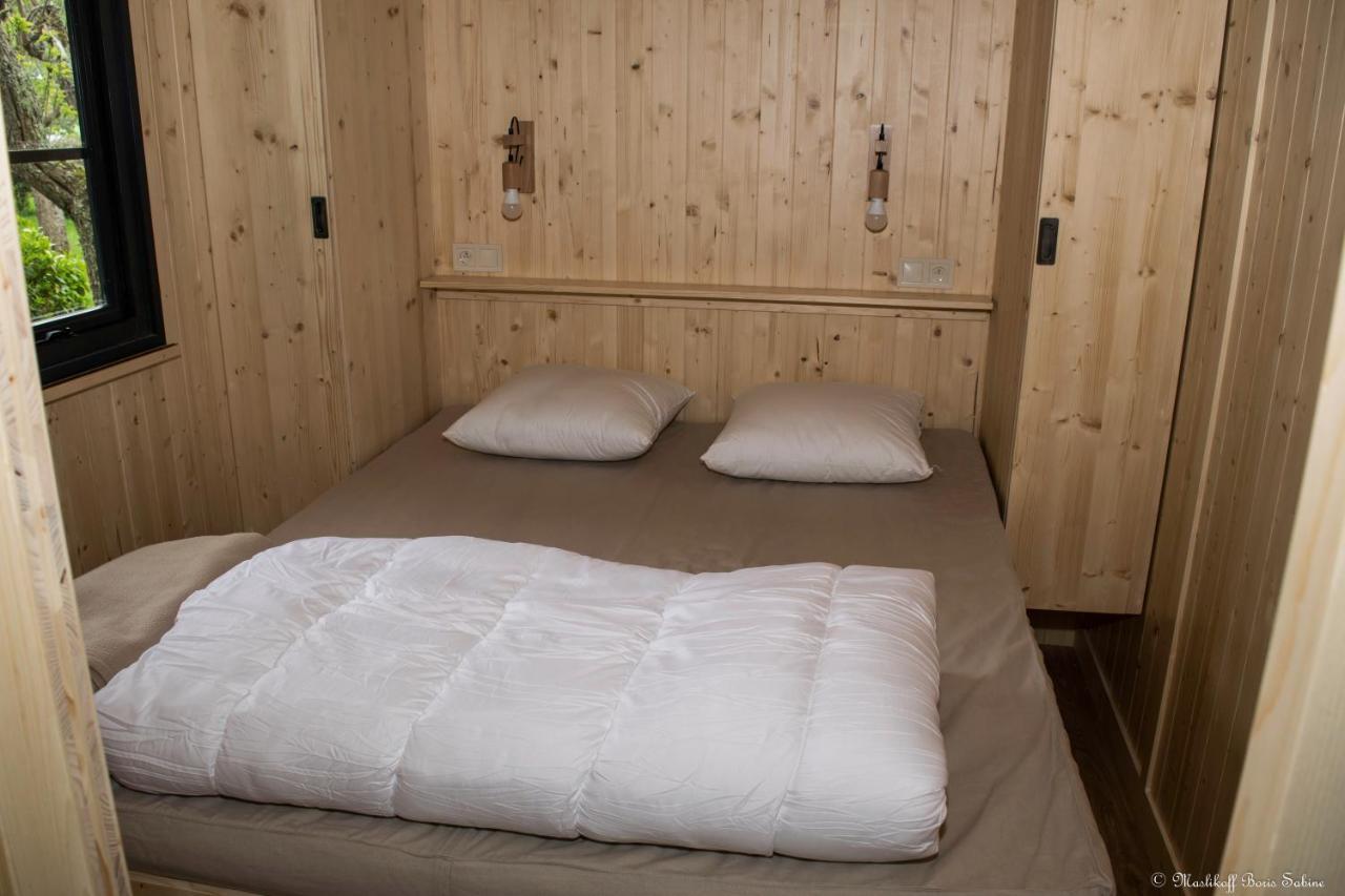 Camping Le Mouliat Hotel Moncrabeau Bagian luar foto