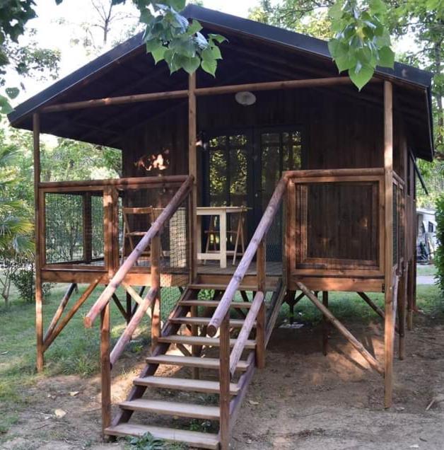 Camping Le Mouliat Hotel Moncrabeau Bagian luar foto