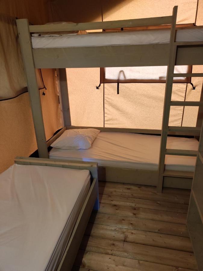Camping Le Mouliat Hotel Moncrabeau Bagian luar foto