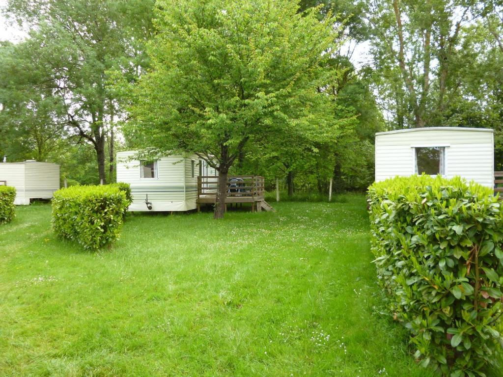 Camping Le Mouliat Hotel Moncrabeau Ruang foto